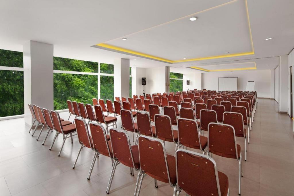 Amaris Hotel Pakuan בוגור מראה חיצוני תמונה