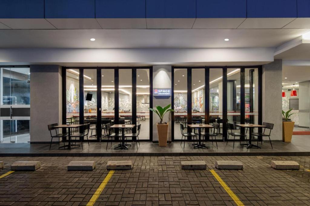 Amaris Hotel Pakuan בוגור מראה חיצוני תמונה